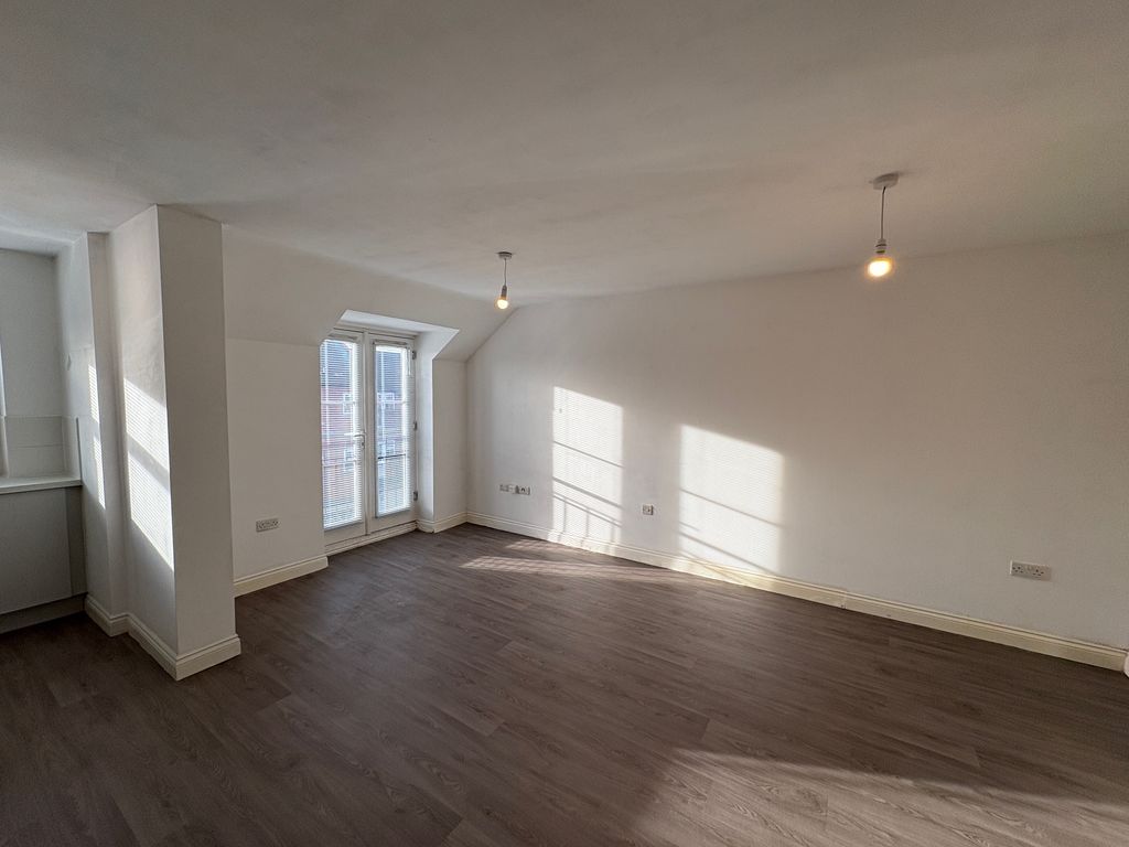 Property photo 2 of 6 Image