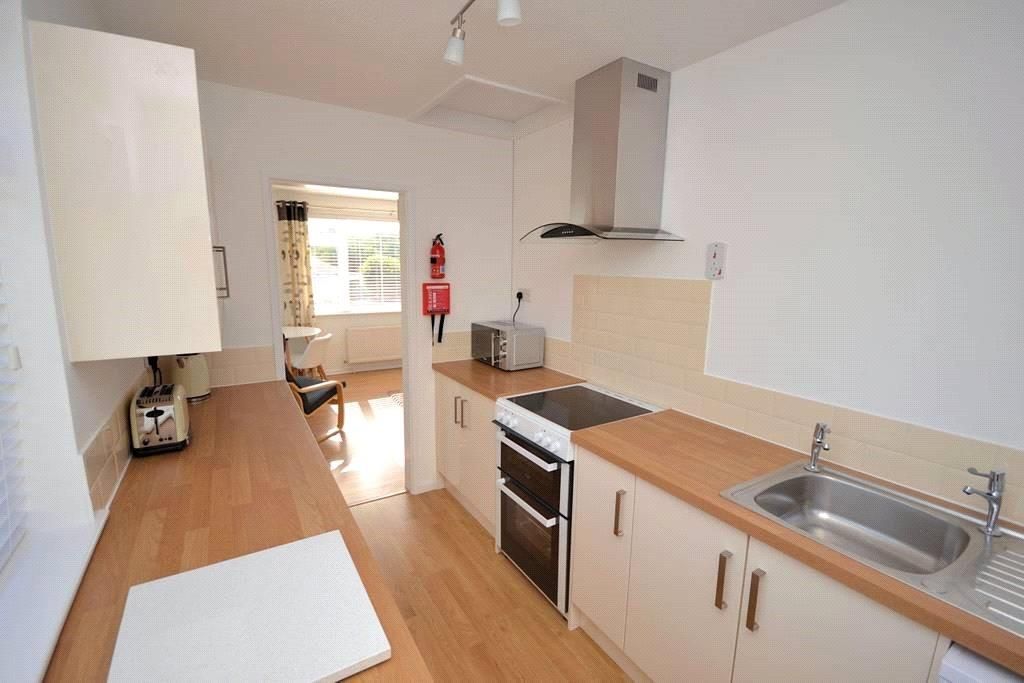 Property photo 2 of 9 Kitchen