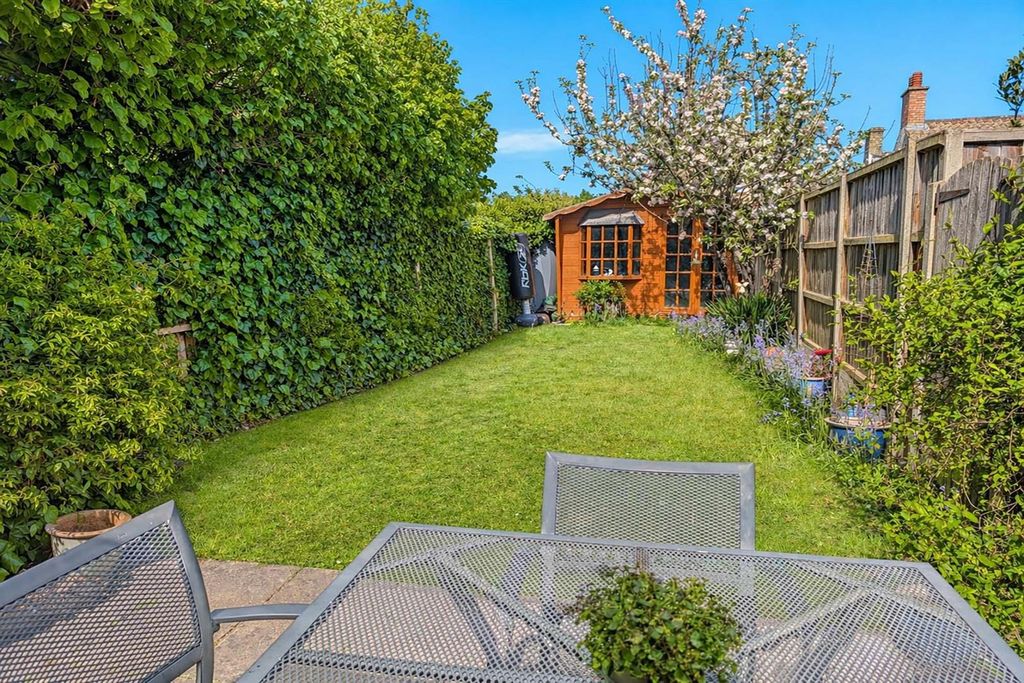 Property photo 3 of 14 File_000000008060720A99B7130B609Bc934 Gdn.Jpg