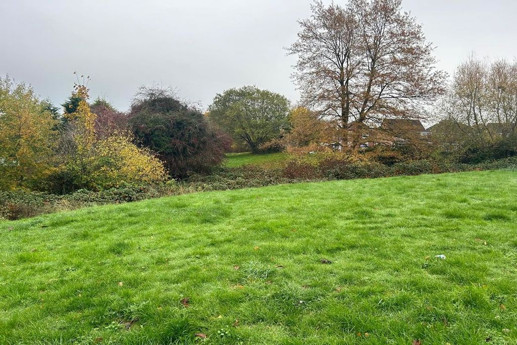 Property photo 3 of 8