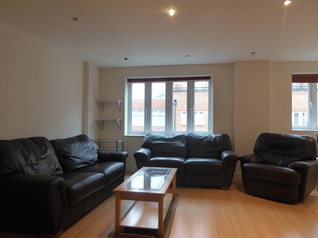 Property photo 2 of 8 Living Area