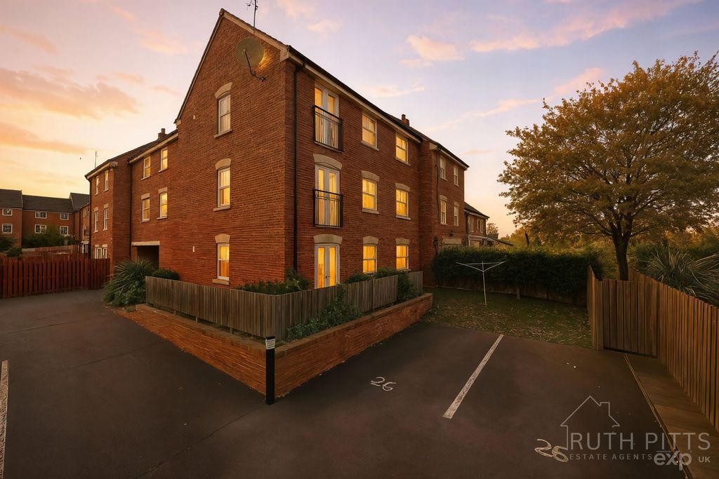 Property photo 2 of 26