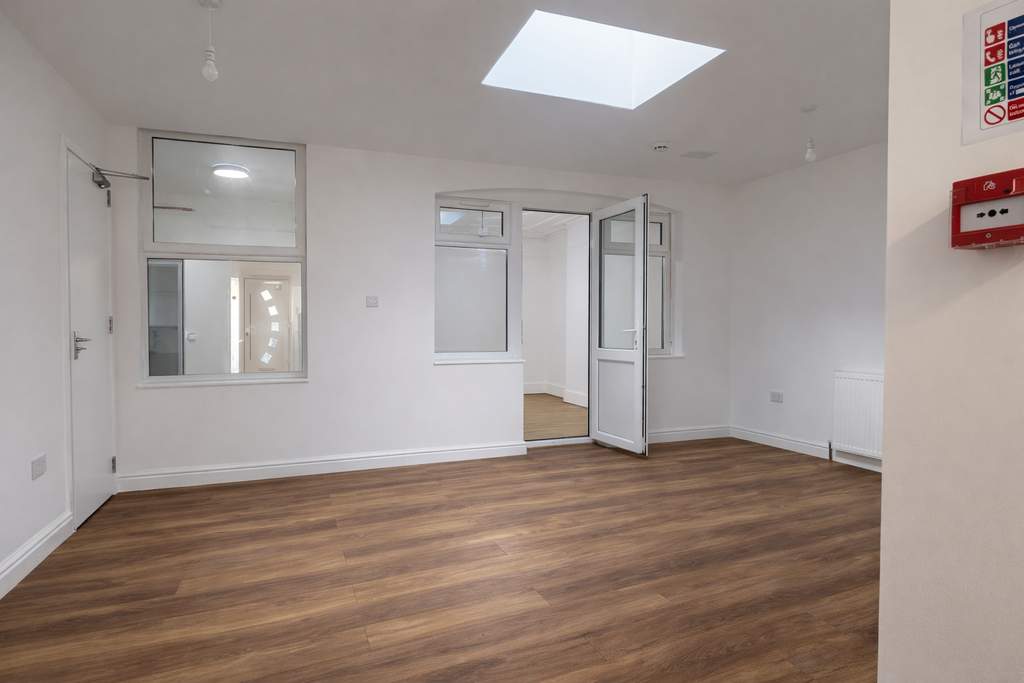 Property photo 3 of 21