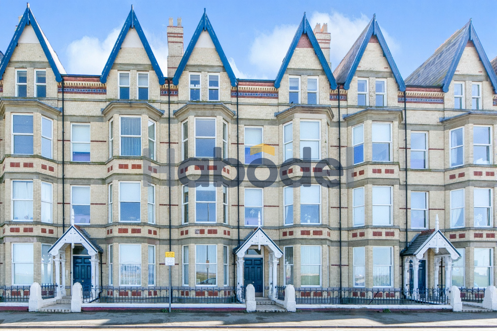 Property photo 1 of 10