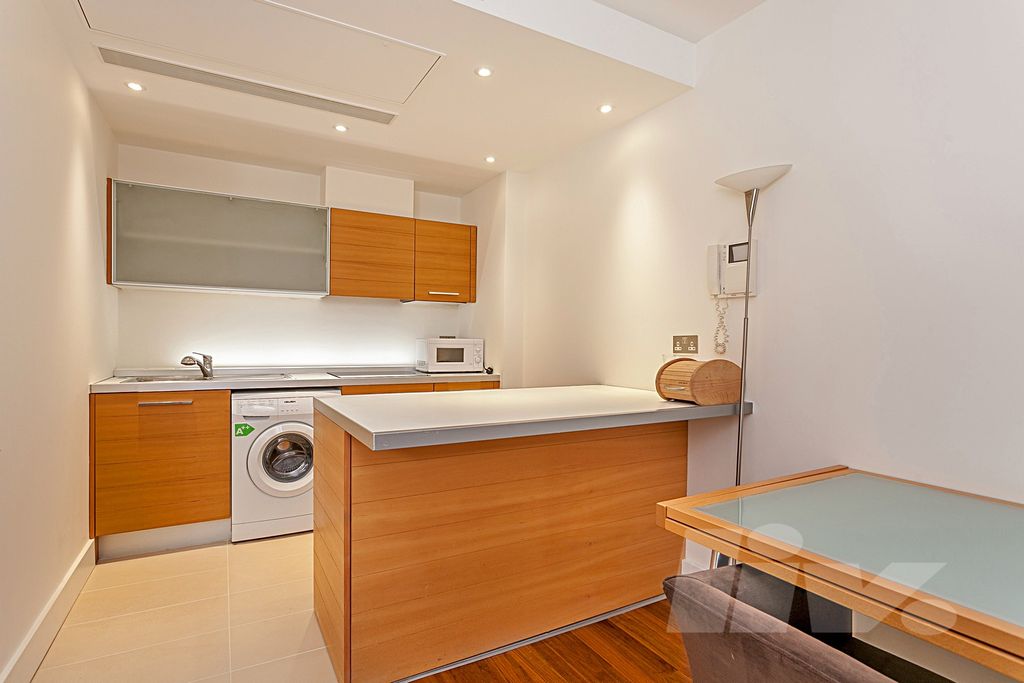 Property photo 2 of 11 Photo 7