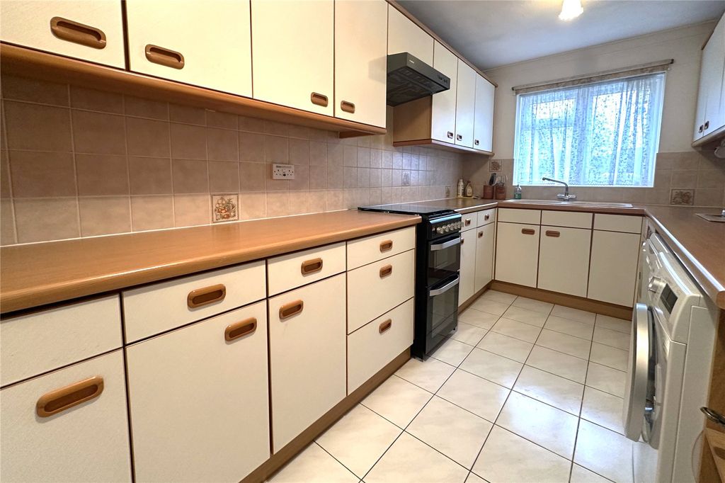 Property photo 3 of 28 Picture No. 46