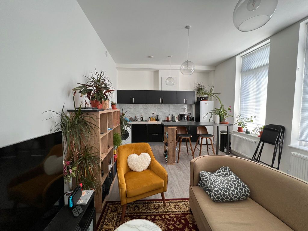 Property photo 1 of 10