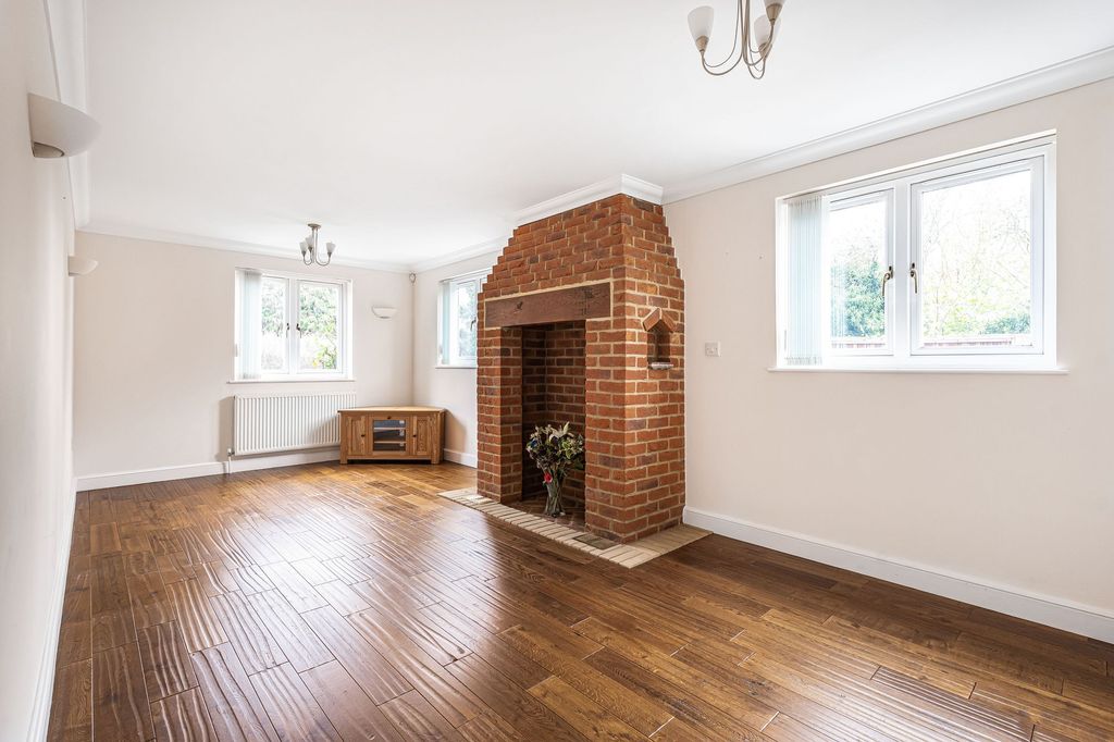 Property photo 3 of 30