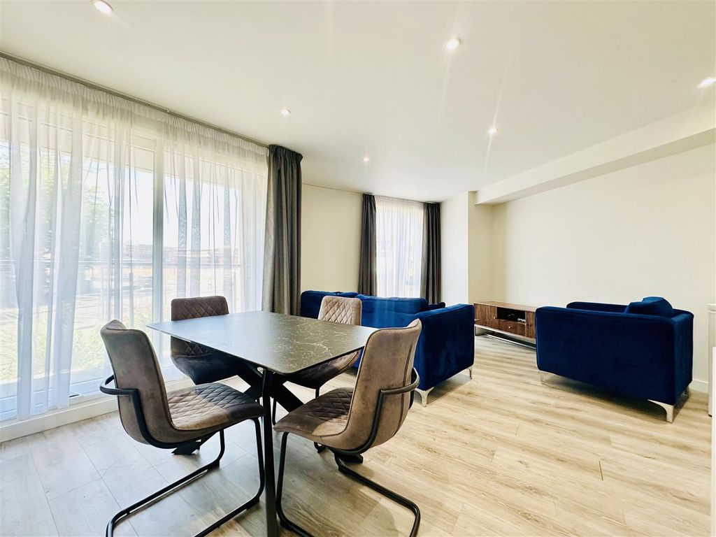 Property photo 1 of 18 Image00012.Jpeg