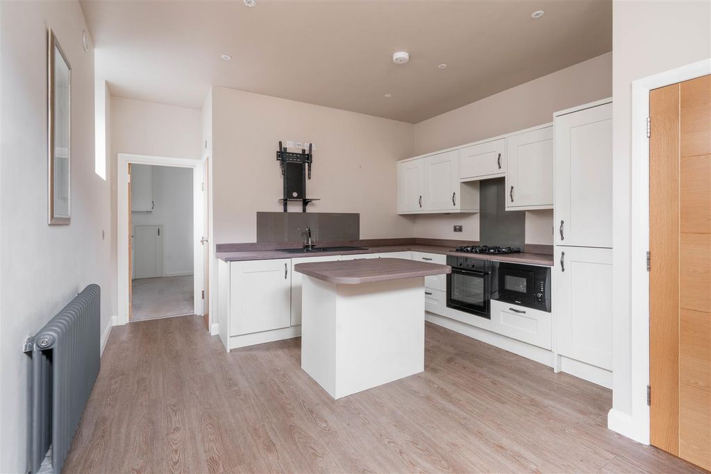 Property photo 3 of 11 Open Plan.Jpg