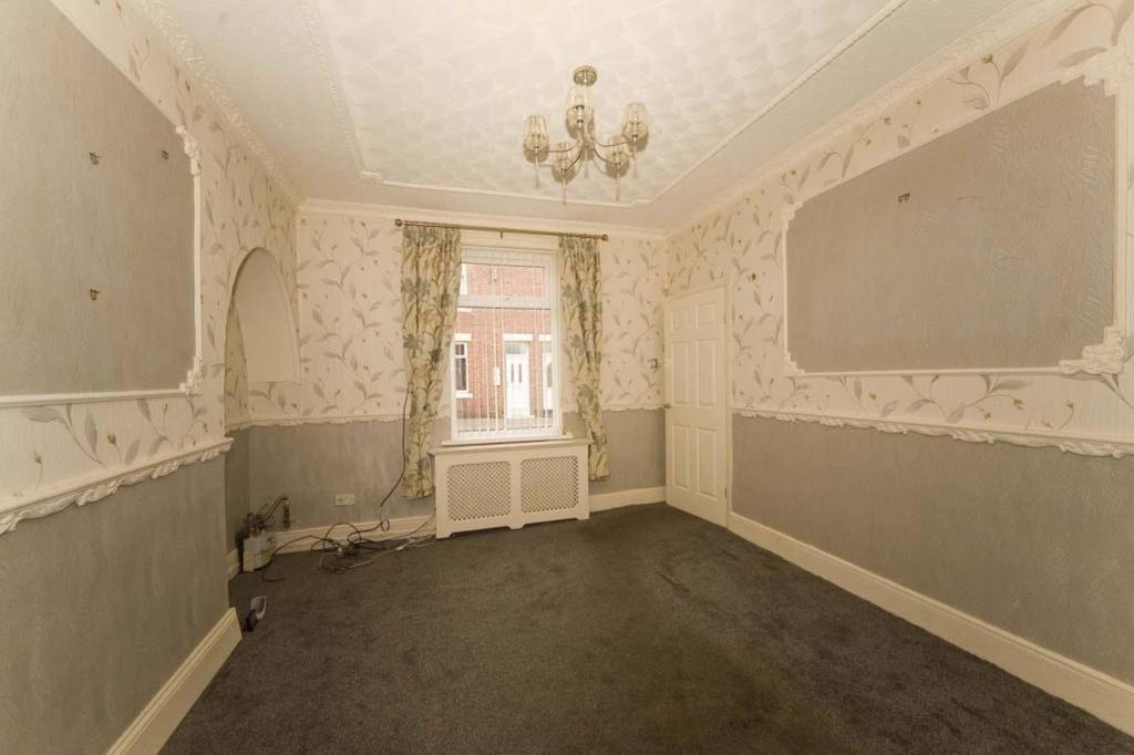 Property photo 3 of 6