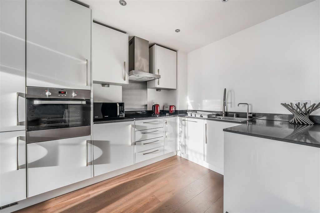 Property photo 3 of 23 1386682-21-69428E678Bc91.Jpg