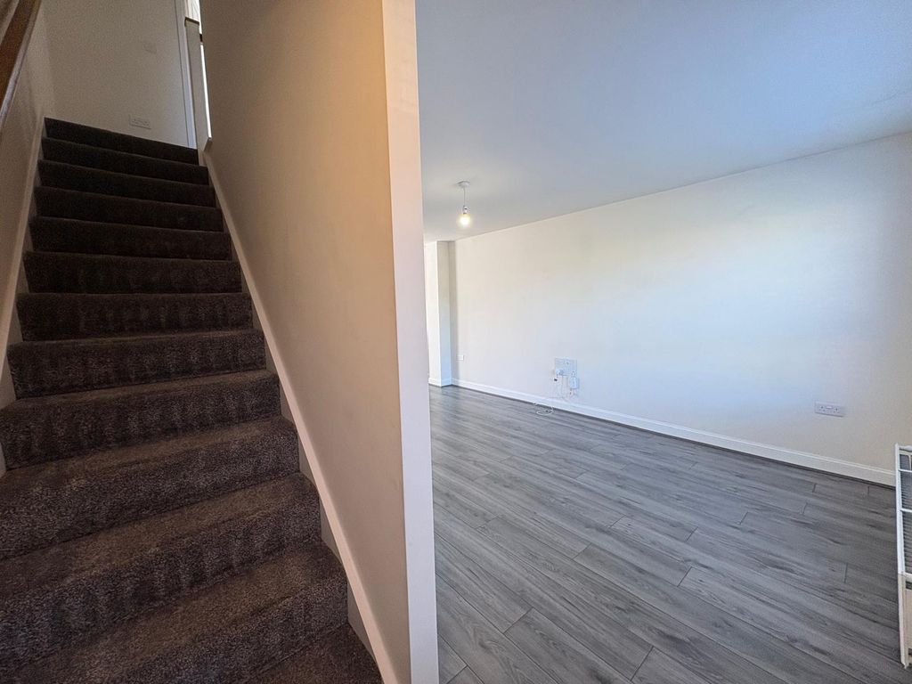 Property photo 2 of 15 Gallery