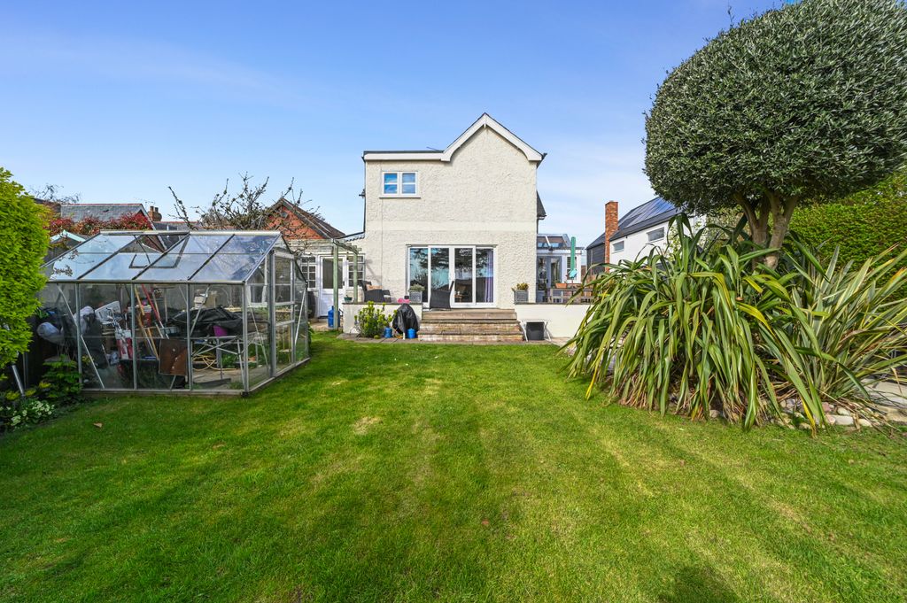 Property photo 2 of 39 Ht-Fc(Col)-32Yorickroad-32