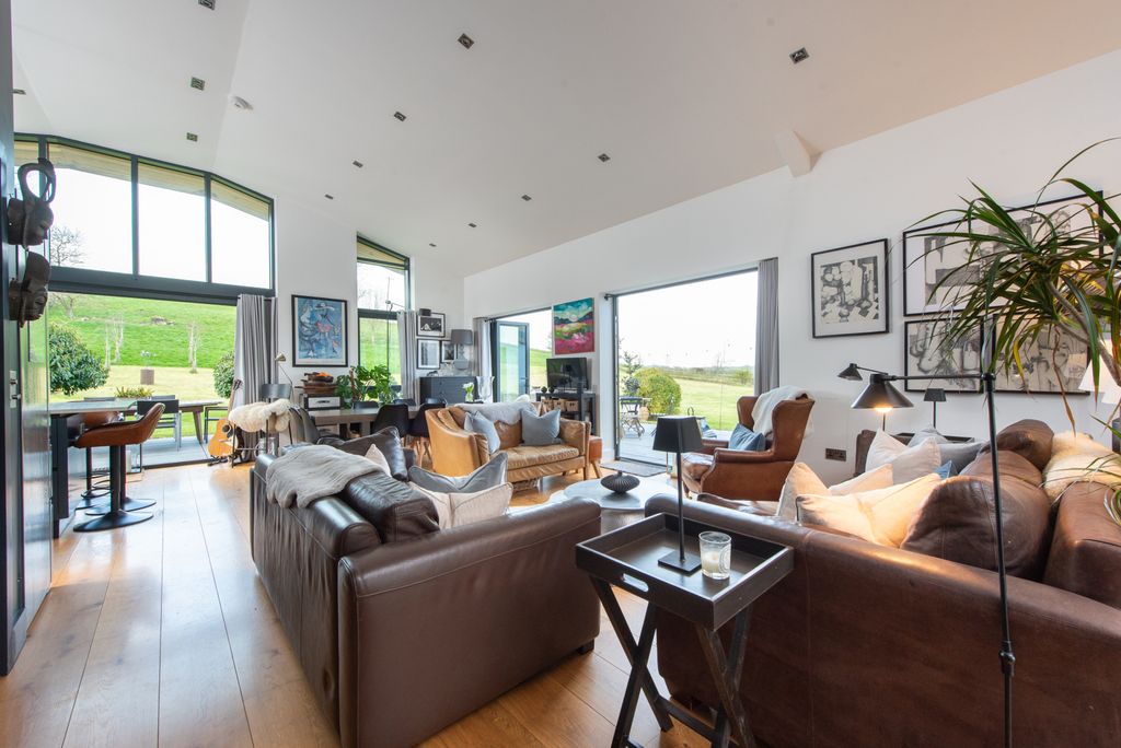 Property photo 3 of 38 Living Area