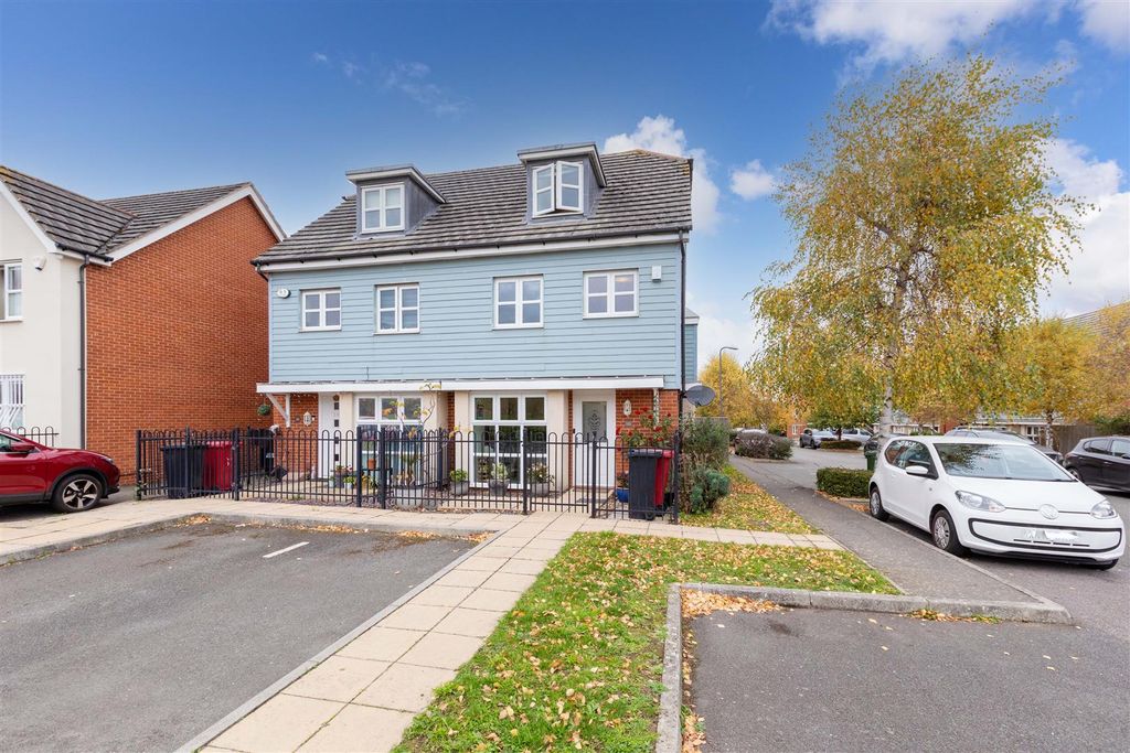 Property photo 1 of 23 18 Mathercombe Road-3.Jpg