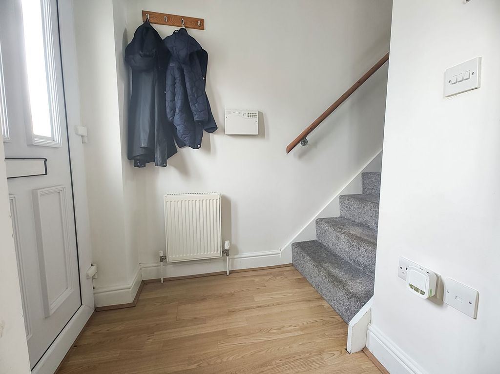 Property photo 2 of 21