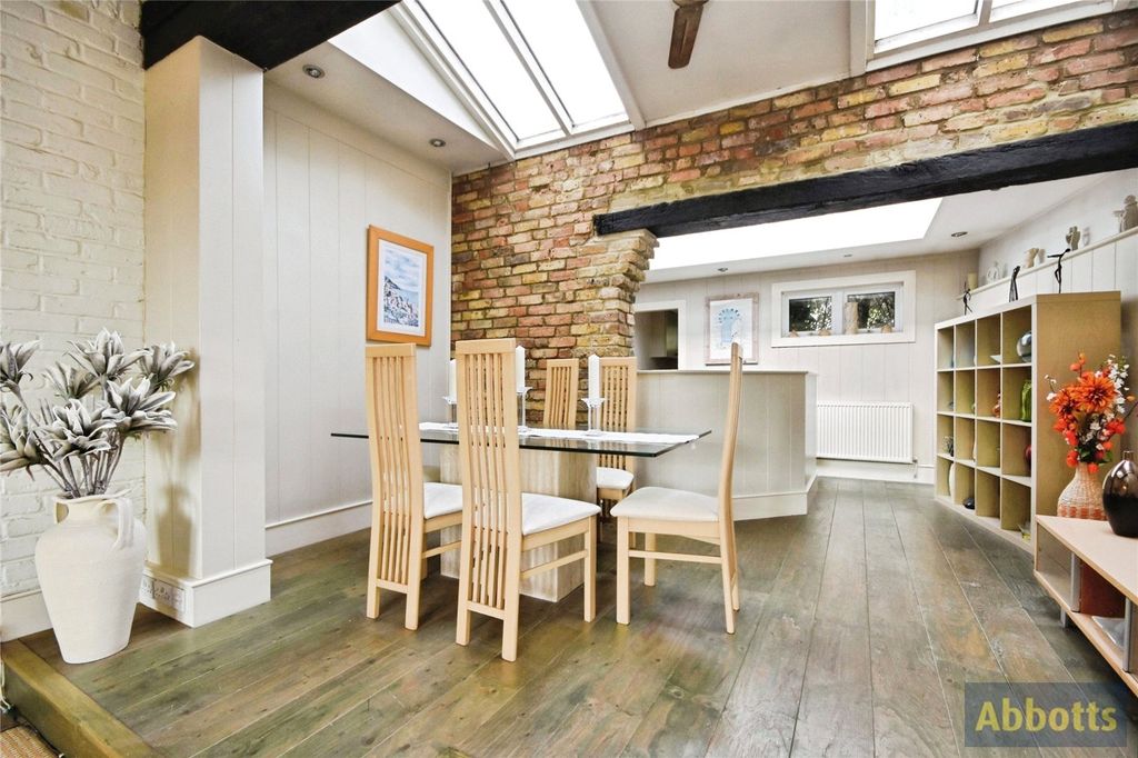 Property photo 3 of 20 Picture No. 36