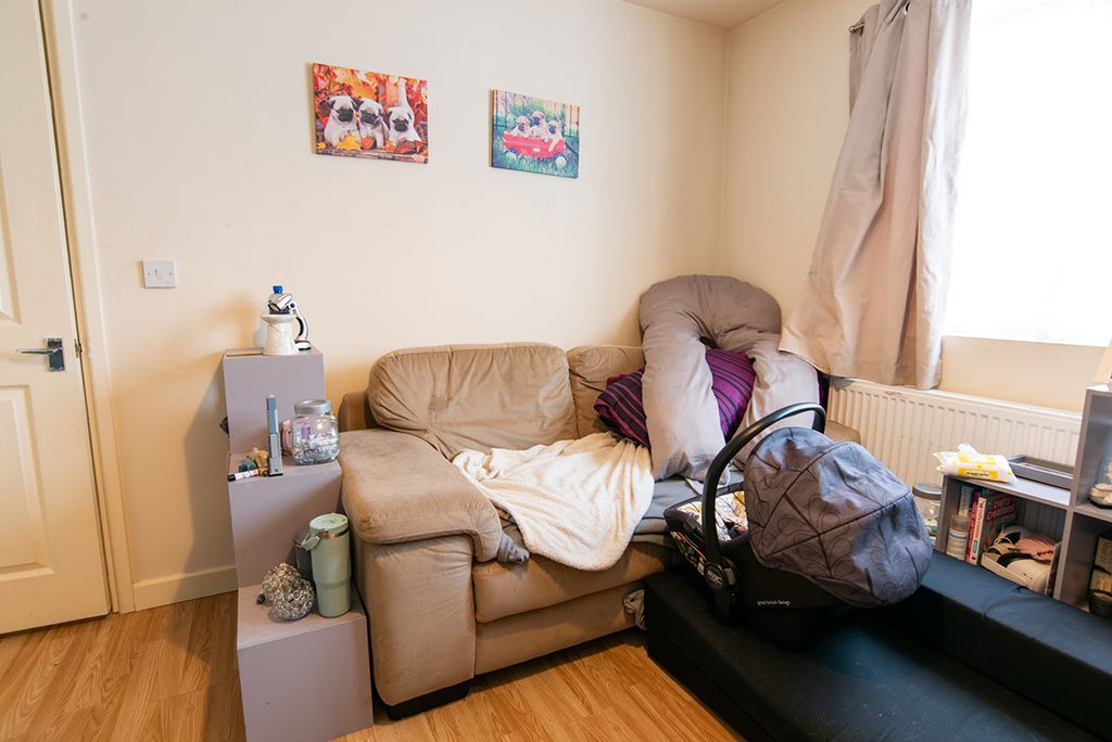Property photo 3 of 16