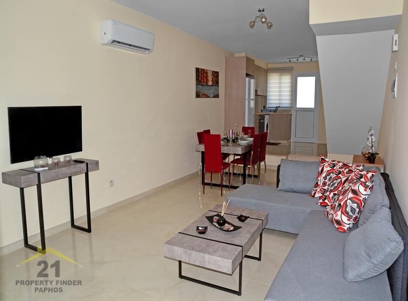 Property photo 3 of 21