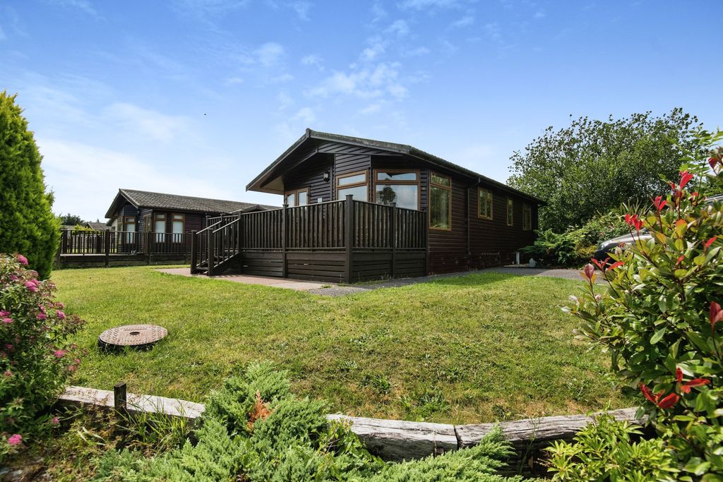 Property photo 1 of 15 Photography