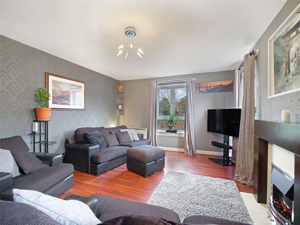 Property photo 3 of 15 Picture No. 05