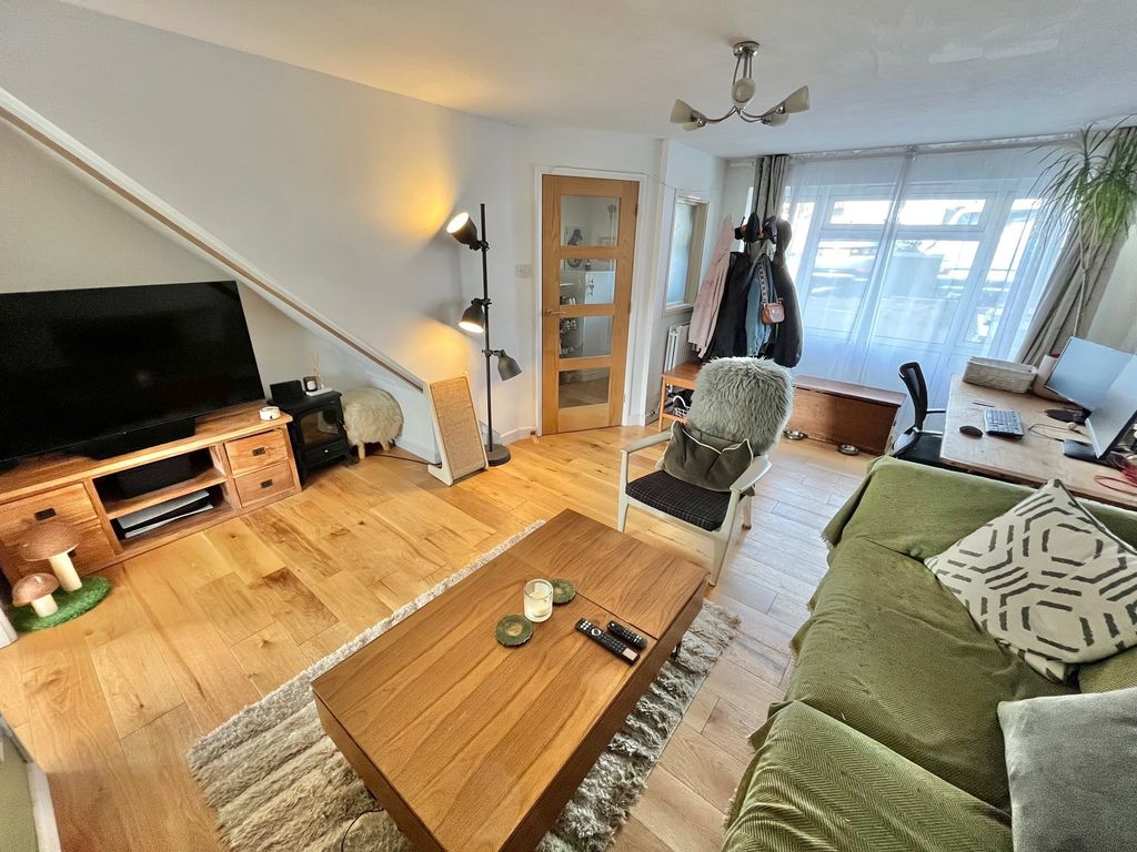 Property photo 3 of 21