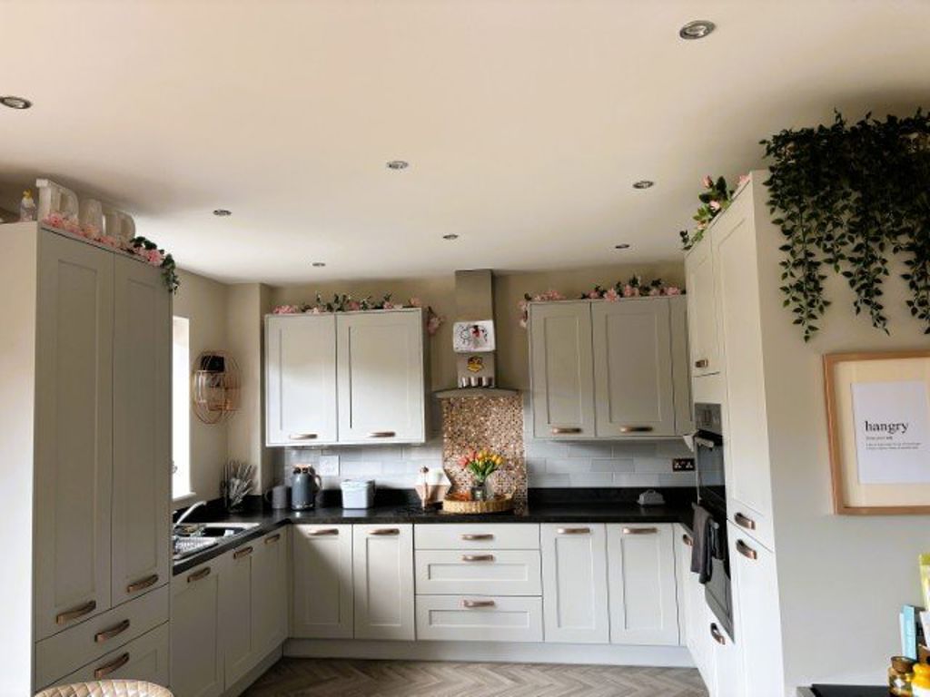 Property photo 1 of 25