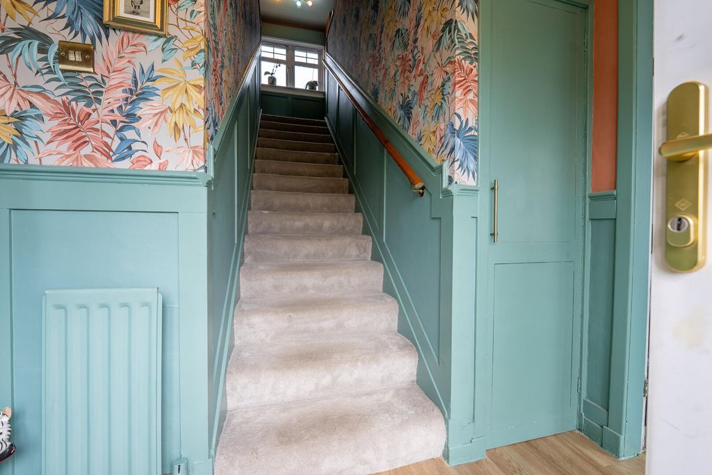 Property photo 2 of 27 Hallway