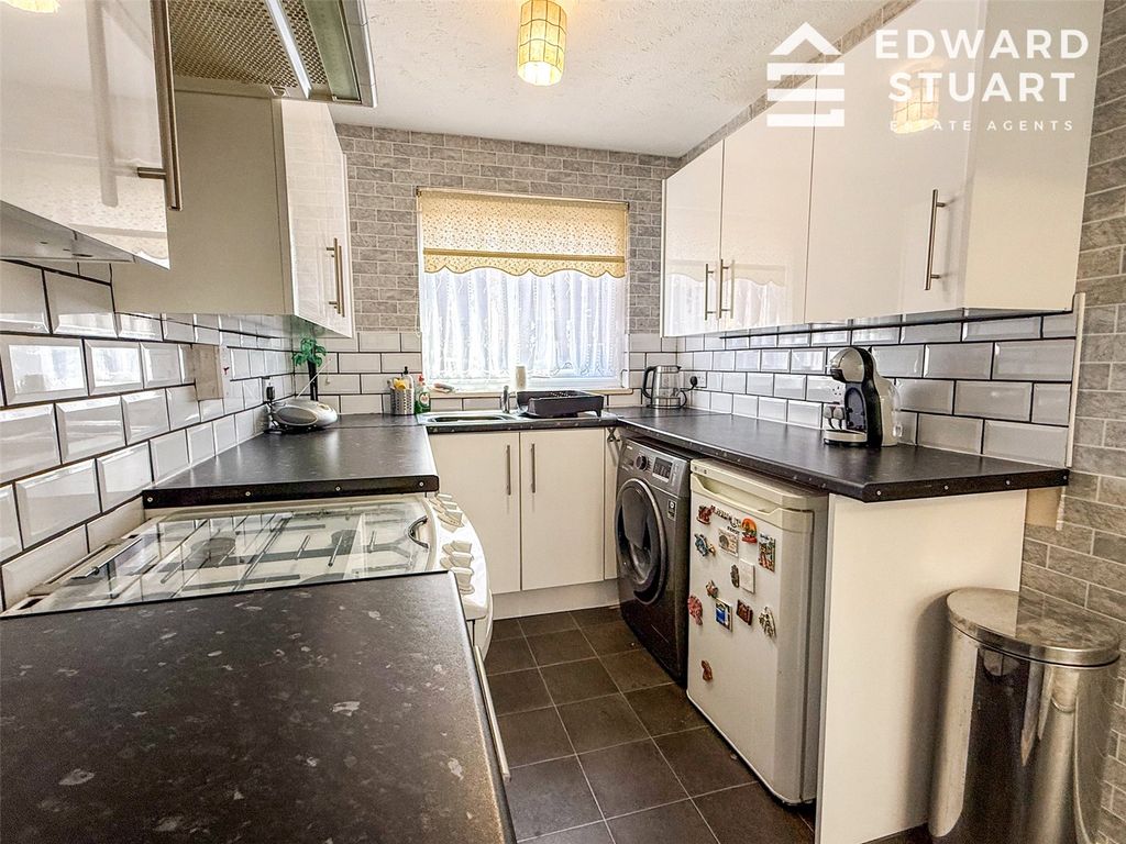 Property photo 2 of 12 Picture No. 09