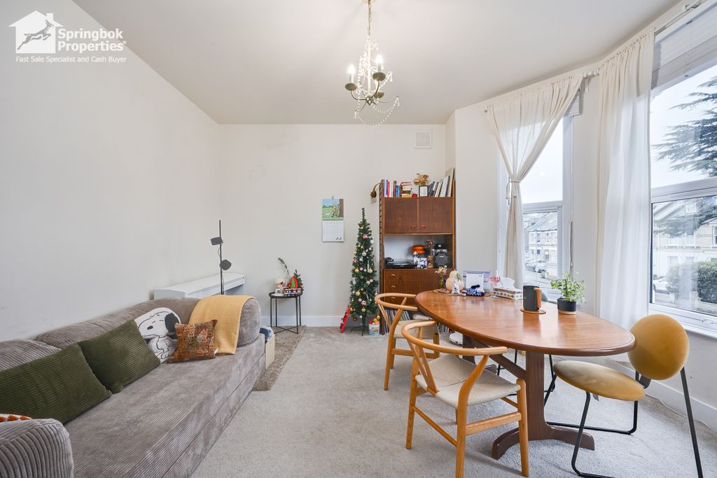 Property photo 2 of 8 Image 2