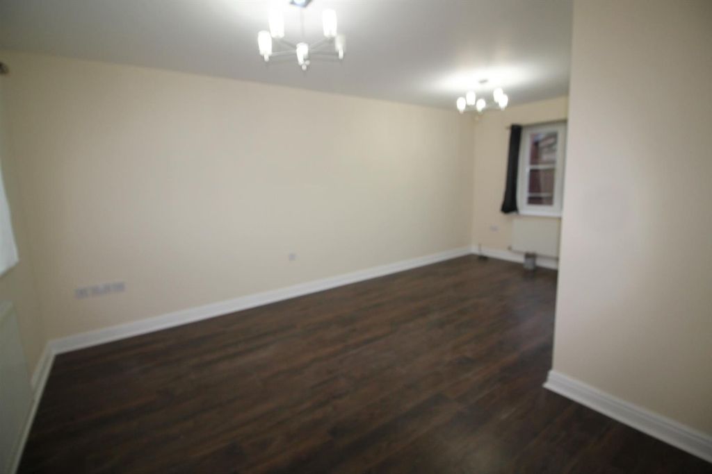 Property photo 2 of 12 Img_0933.Jpg