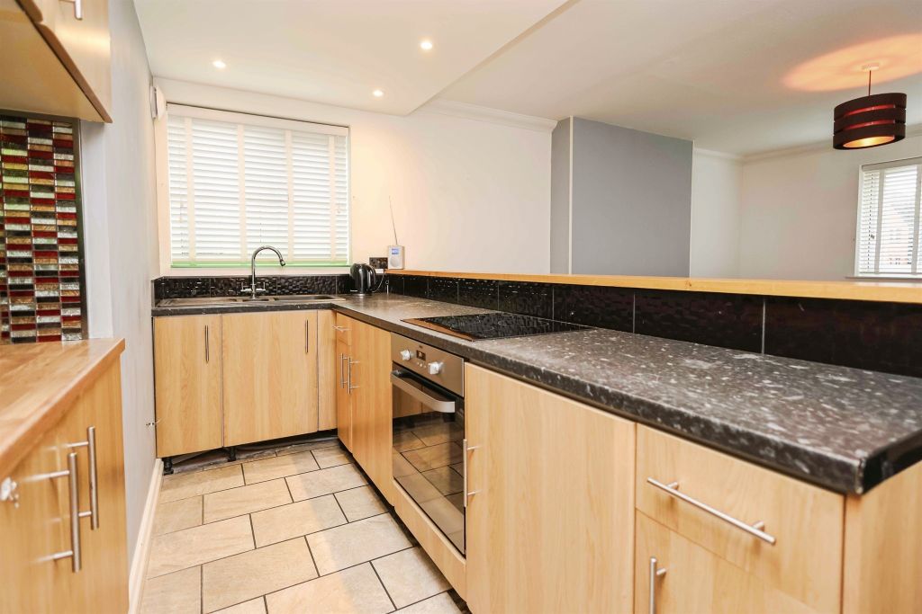 Property photo 2 of 11