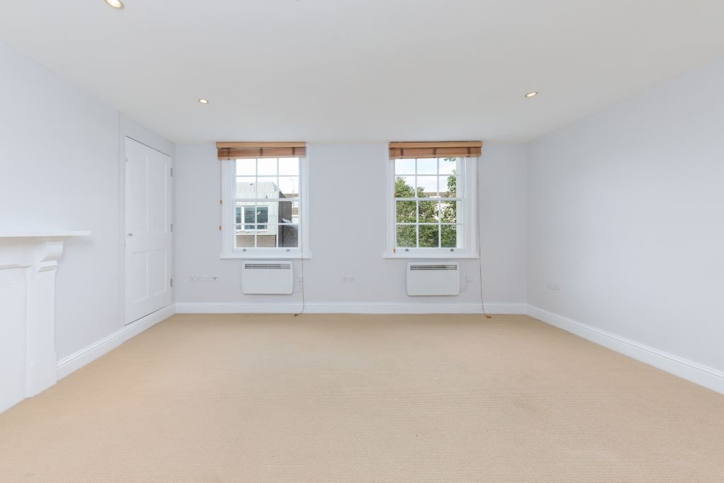 Property photo 1 of 5 4R3A2708