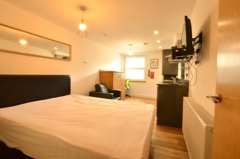 Property photo 2 of 5 Photo 4