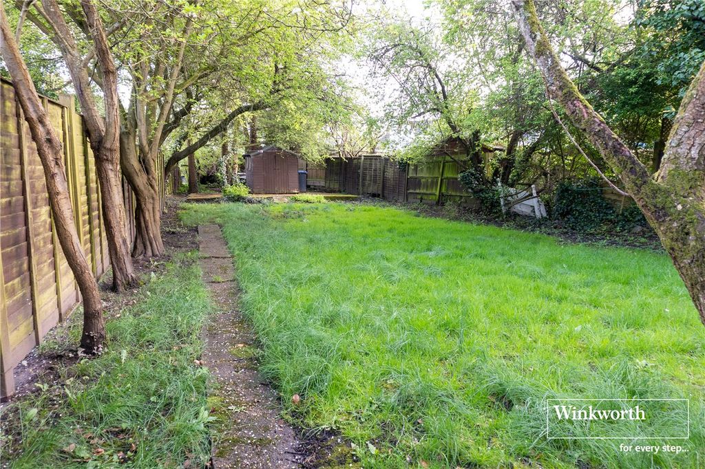 Property photo 2 of 8 Rear Garden