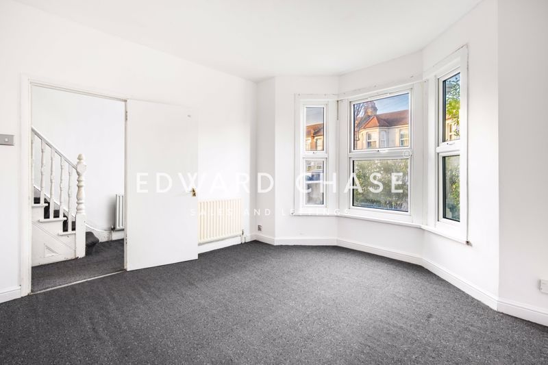 Property photo 3 of 16 Photo 13