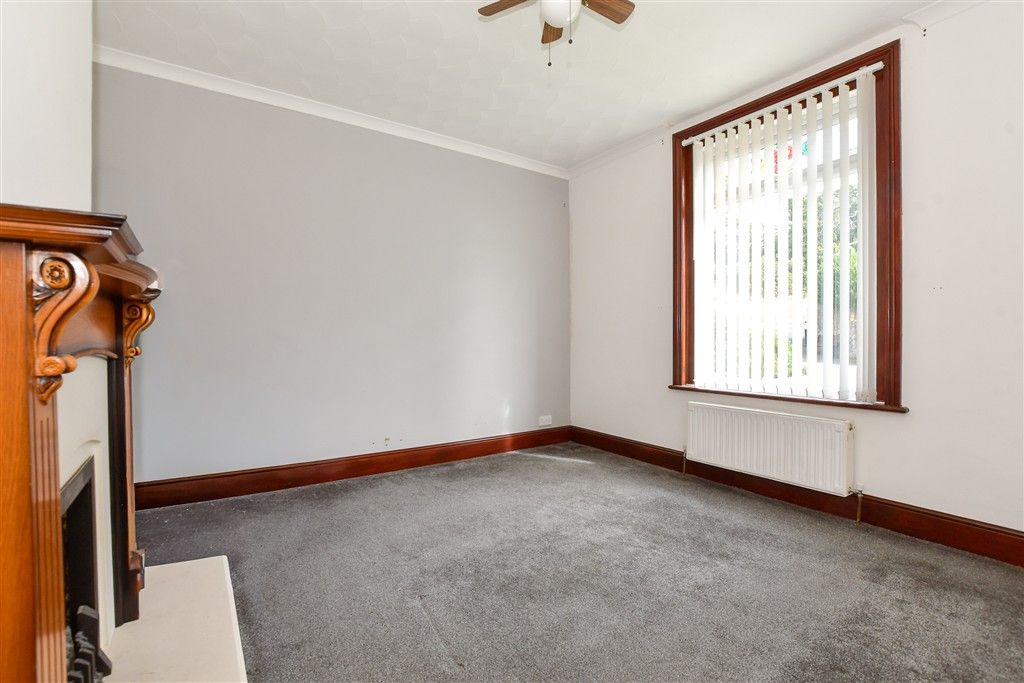 Property photo 3 of 14 Dining Room