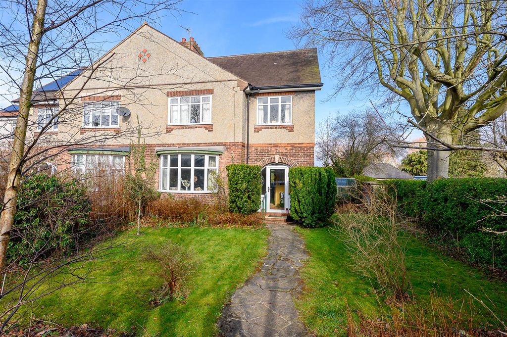 Property photo 1 of 19 External