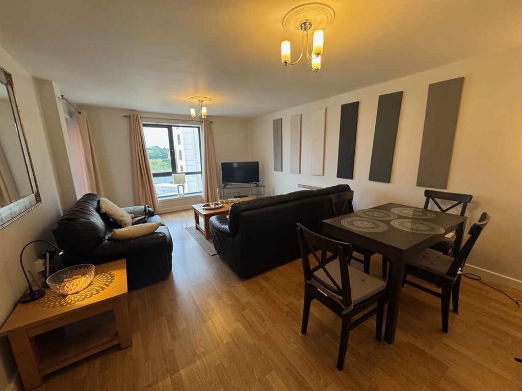 Property photo 2 of 7 56Baltic Living Area.Jpg