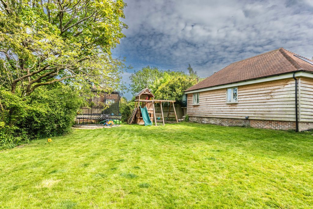 Property photo 2 of 33 Photo 8