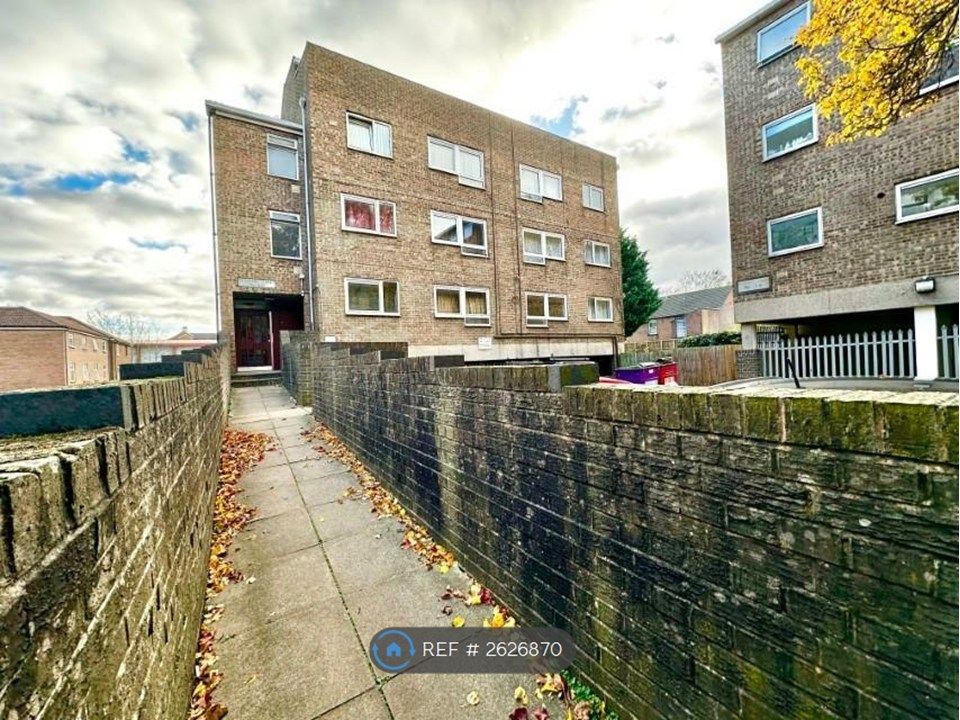 Property photo 1 of 5