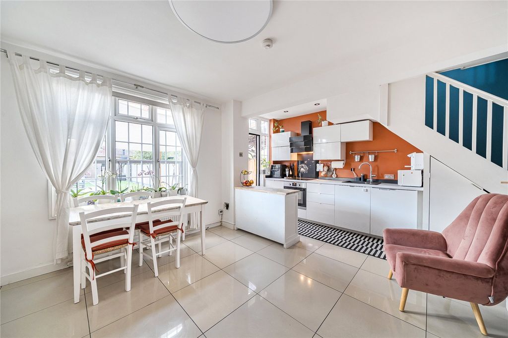 Property photo 2 of 19 Picture No. 56