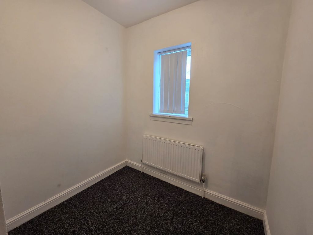 Property photo 3 of 9 Gallery