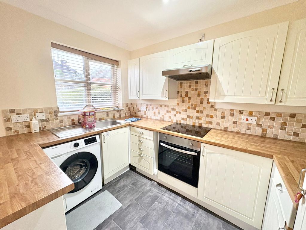 Property photo 2 of 8 Image