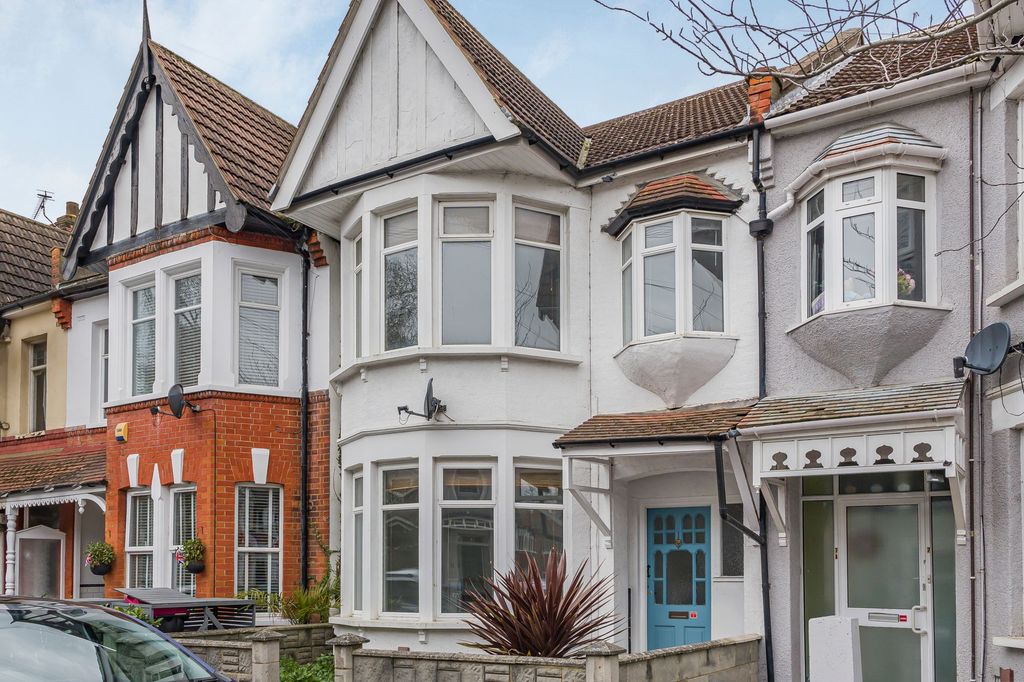 Property photo 1 of 20