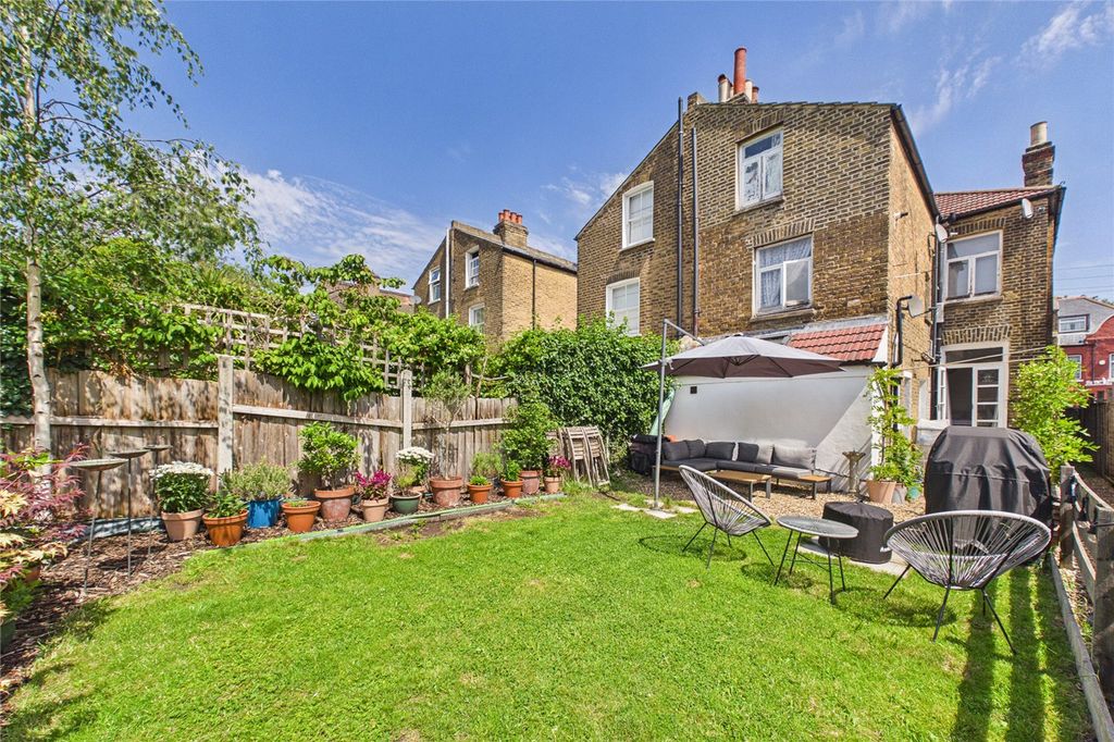Property photo 2 of 12 Picture No. 08