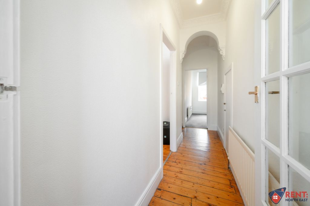 Property photo 3 of 8 Photo 7