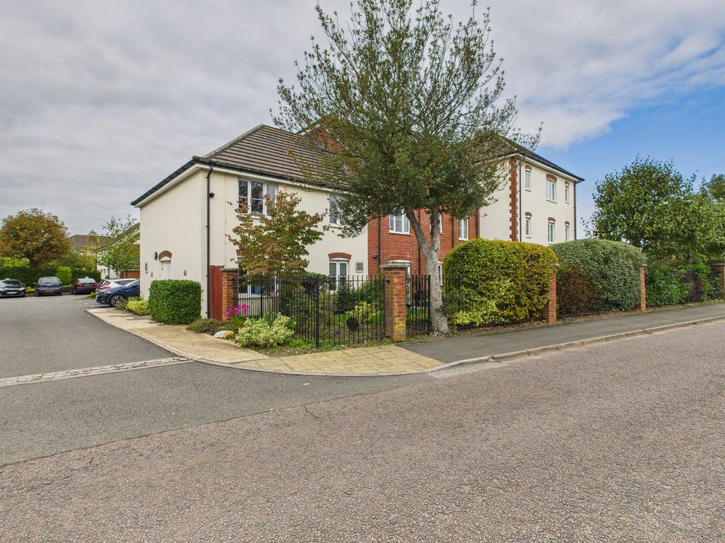 Property photo 1 of 10 Front