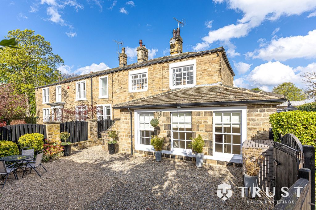 Property photo 1 of 39
